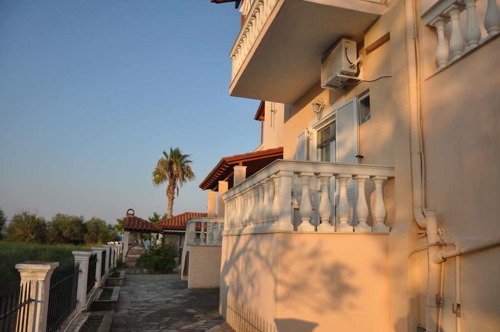 Neptune Resort Kávos Zewnętrze zdjęcie